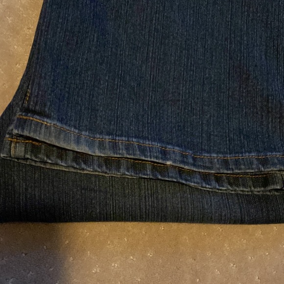 Tommy Hilfiger Karine boot cut jeans sz 32 - Picture 5 of 7